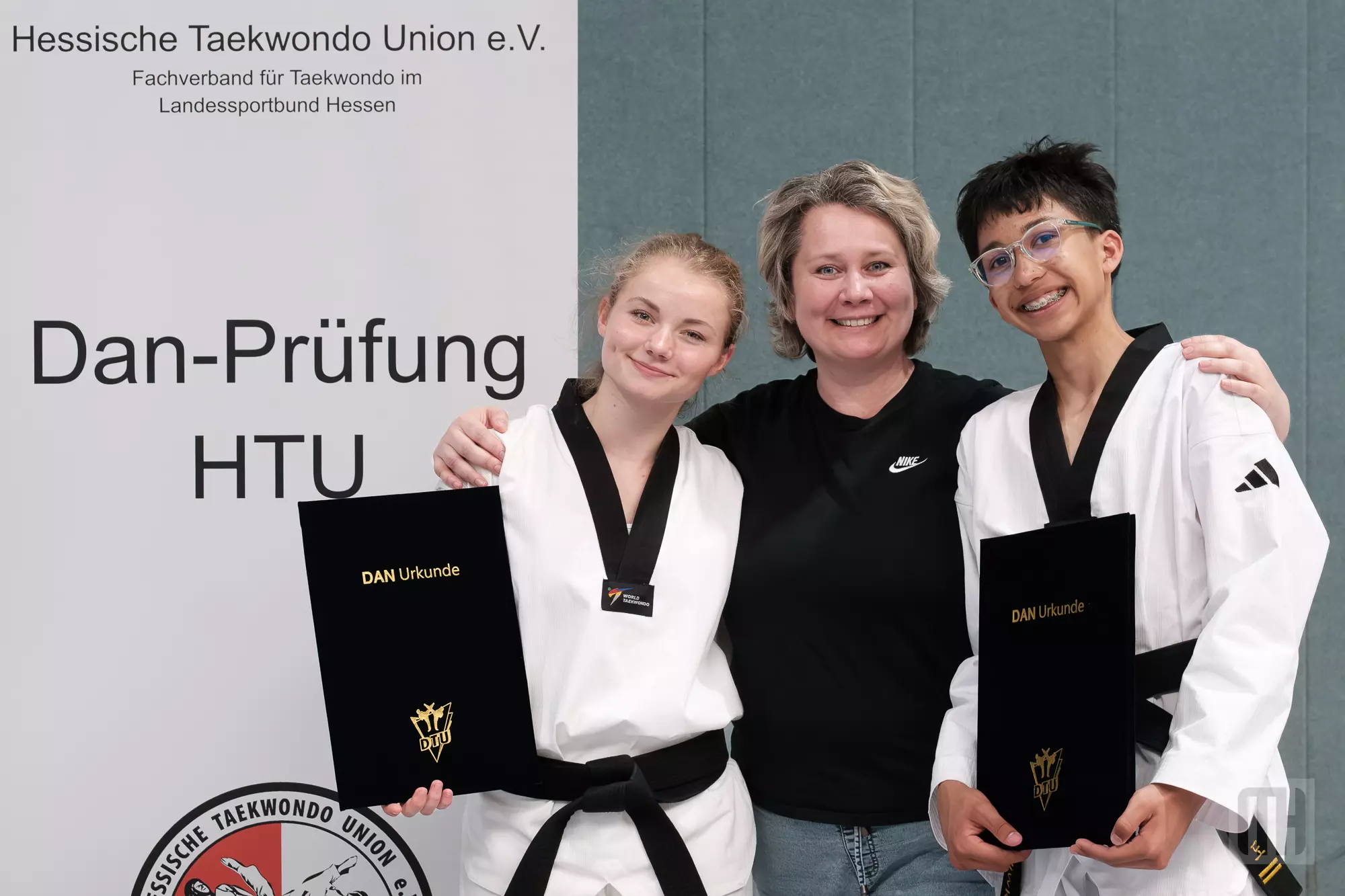 Pia und Noa glänzen bei Dan‑Prüfung