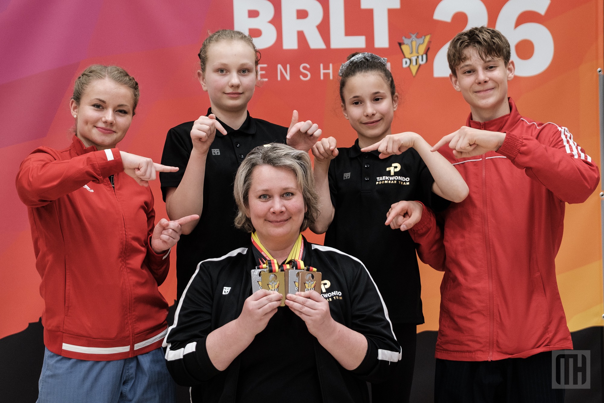 Taekwondo Poomsae Team Bensheim glänzt bei Bundesranglistenturnier – Sieben Medaillen für fünf Starter